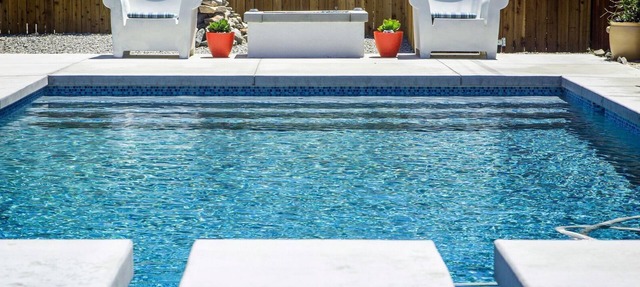 Mid Mod Bungalow with Amazing Saltwater Pool, Spa, Peaceful and Desert Views
