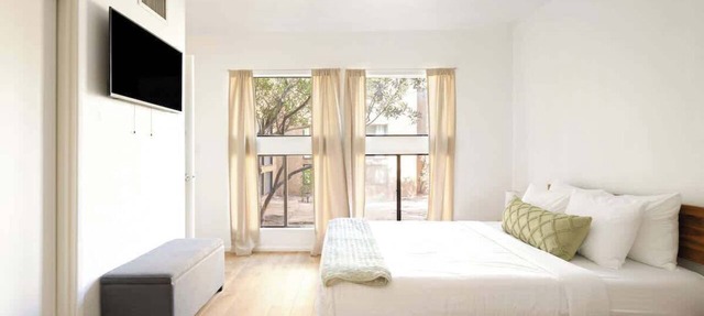 Midtown Retreat-Pet Friendly