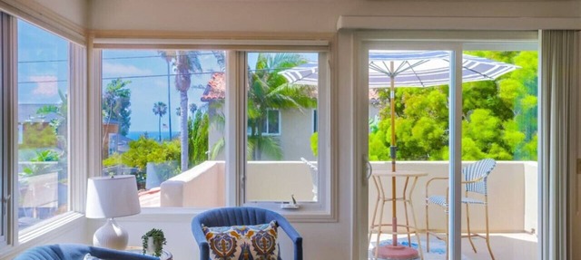 Mindful Cottage with peek Ocean Views