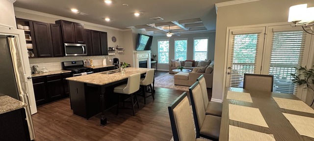 Model- Home Modern, Spacious, and Great Location
