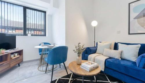 Modern 1 Bed Budget Apartment in Dudley with Wifi