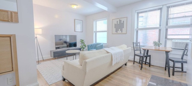 Modern 1BRs steps from Boston Common + South End