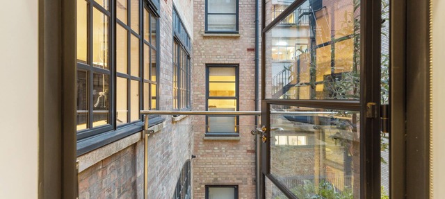 Modern 2 Bed Flat in Smithfield /5 Ppl