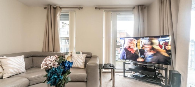 Modern 2Bedroom & 2Bathroom Apartment in Colindale - North London - Pass the Keys