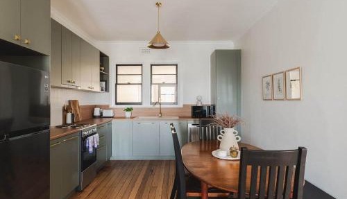 Modern 3-Bed Coastal Escape