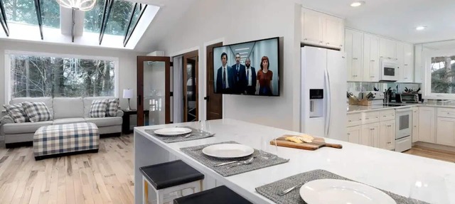 Modern 3-Bedroom Home, Eastman