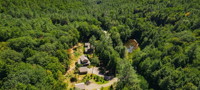 Modern 3BD, 2.5BTH Vermont retreat for six!