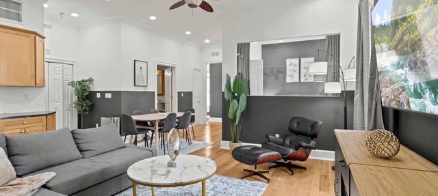 Modern 4BD Apt in the Heart of Old City