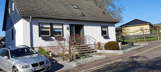 Modern 80 sqm apartment near Saarburg in a quiet location,