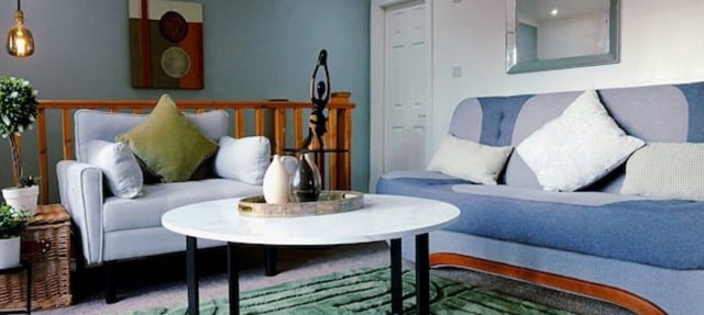 Modern accommodation perfect for couples, families, professionals, & solo guests