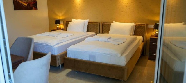 Modern Apartment | Balcony | 2 Bedrooms | Parking Space