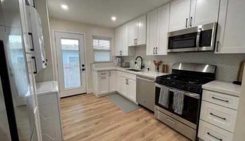 Modern Beach Bungalow