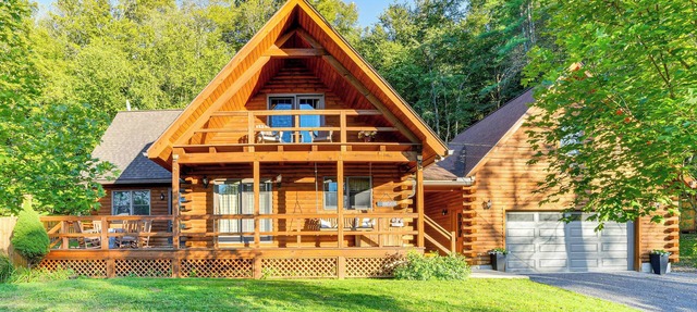 Modern Comforts Classic Cabin- Family&Fish Escape!