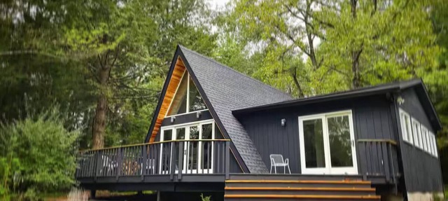 Modern & Cozy A-Frame 2BR + Loft, Firepit & Grill
