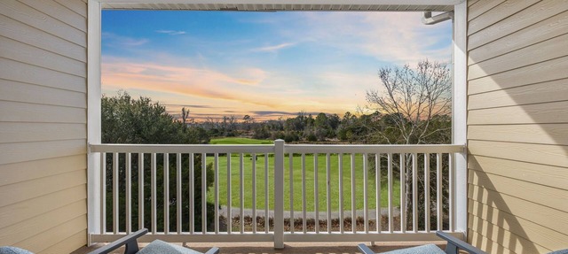 Modern Golf-View Condo Barefoot Resort Amazing Pools Premium Beach Gear