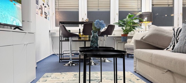 Modern Group Retreat for 20