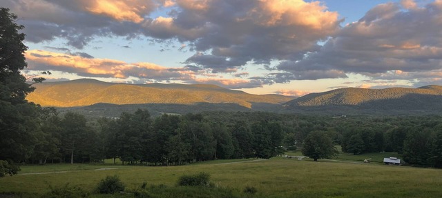 Modern Home Overlooking Mt. Greylock, Williamstown!