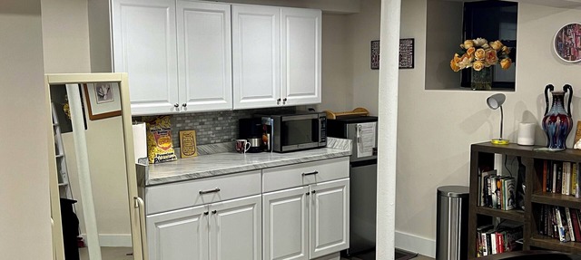 Modern Luxury HUGE basement studio in the heart of Brooklyn1 block to subway