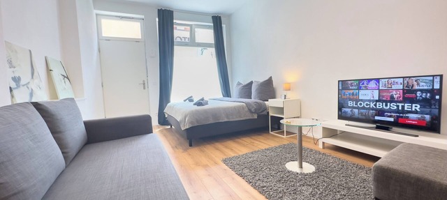 Modern old town apartment - it couldn't be more central! I Nespresso