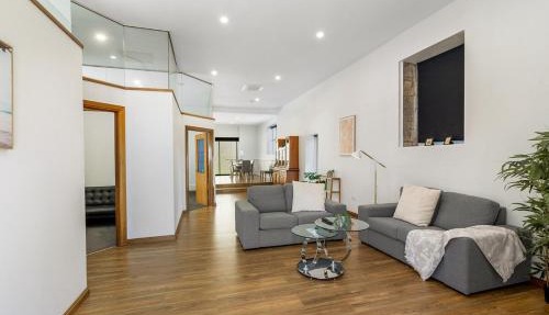 Modern refine home