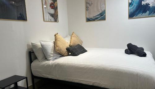 Modern Self-Contained Studio near Camberwell Green