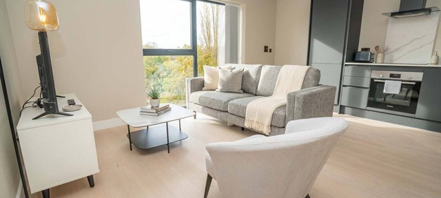 Modern & Spacious 2 Bed Apartment in Birmingham