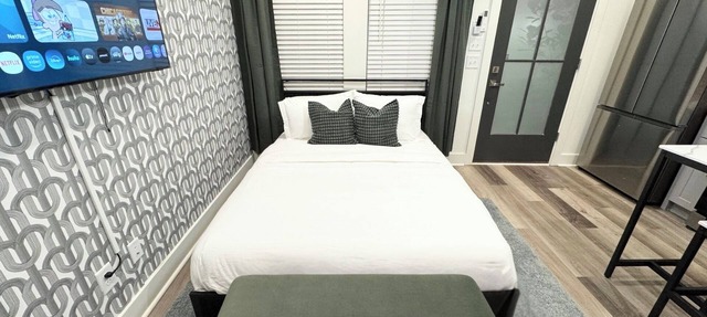 Modern Studio near Pullman Yards & BeltLine. Perfect for MAJOR INTERNATIONAL SPORTING EVENT stays.