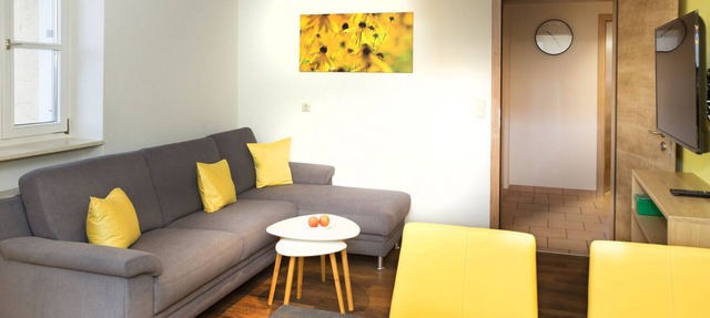 Modern und hochwertig ausgestattete FeWo Sonne* (80qm) für bis zu 4 Personen mit Terrasse - Urlaub auf dem Bauernhof