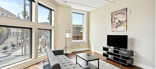 Modern Upscale 1BR Apartment in Carson by Stay Gia