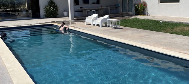 Modern Villa, spectacular private pool with sea view, only 3 minutes to beach!