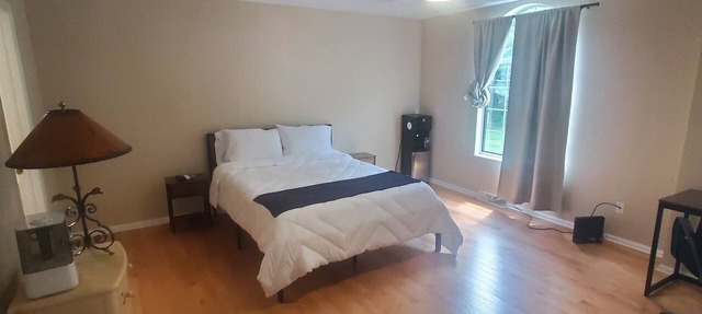Modern yet simple housing with extra large bedrooms.