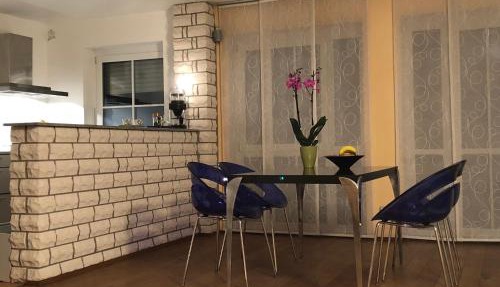 Modernes 4-Zimmer Haus, nahe Messe Düsseldorf (15 min. Internat. Airport)