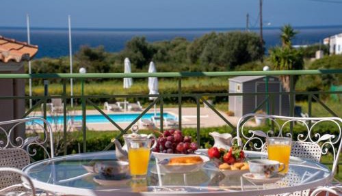 Monambeles Villas