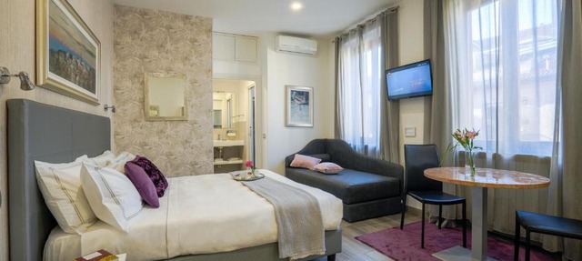 Monza City Rooms & Studios