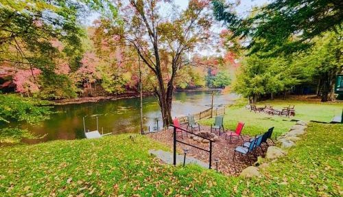 Moose Riverside Bungalow 3BR Home Old Forge NY