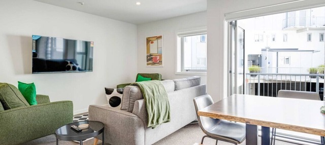 Morningside Modern 3BR Home with Double Parking