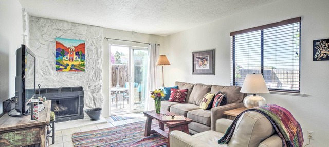Mountain-View Albuquerque Townhome w/Patio!