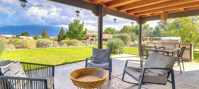 Mountain-View Escape Near Santa Ana Casino!