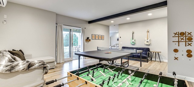 Mountain Views & Fire Pit: Sandgate Getaway