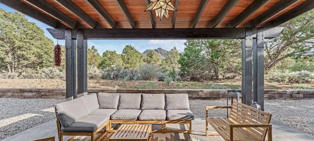 Mountain Views~Secluded Retreat~Taos Haven