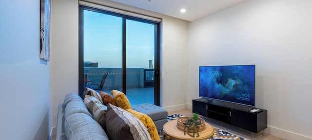 MSA Vision: 3-Bed 2-Bath apartment with Balcony, City Views, Gym, Pool & Parking