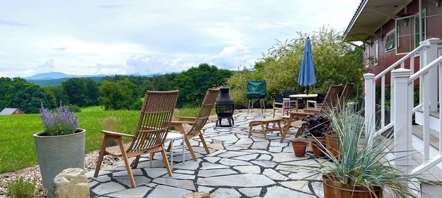 Mt View, Pickleball on “Where the Wild Things Are" Author’s Private Retreat