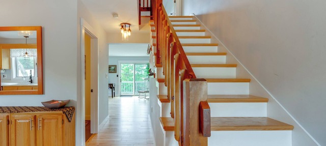 Mtn Views, On-site Trails! Spacious Bartlett Home