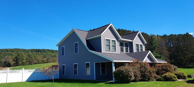 Name: Three Gables Private Setting. Heated Pool. 4 Minutes to Dreams Park.