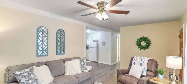 Near Charleston 3 Bed w/Fenced Yard Near Beach!