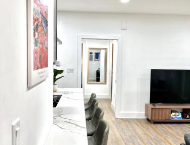 New 2BDR 2BATHS 1 Park Spot APT Super Close to NYC