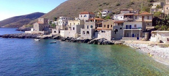 New apartment near the beach Porto Rafti