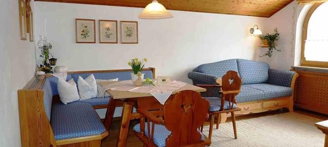 New apartment 40m², shower/toilet, quiet location, hiking trails from the house