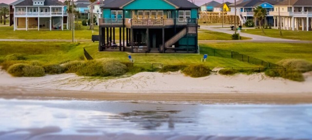 NEW! Beachfront! Panorama 4/3 Sleeps 14 Awesome