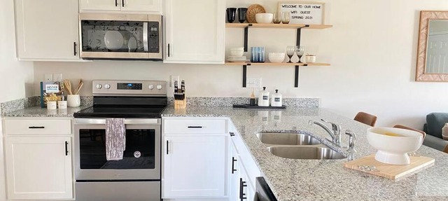 New!!! Boiling spring - luxury home sleeps 6